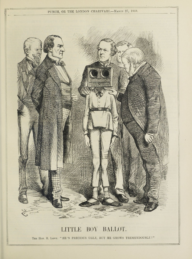 Zeichnung eines kleinen Jungen mit einer Kamera, der von einer Gruppe Menschen umgeben ist, mit der Beschriftung "Little Boy Ballot" unten.