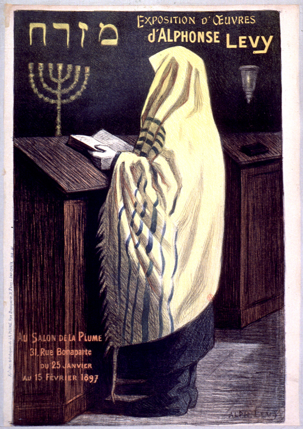 Ein Plakat, das eine jüdische Ausstellung in Paris ankündigt, zeigt eine Person vor einem Tisch mit einem Buch und einer Menora sowie Text über die Ausstellung.