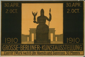 Ein Plakat mit einer Statue vor einem Gebäude, mit Text und Zahlen, die das Berliner-Kunstausstellung-Event darlegen.
