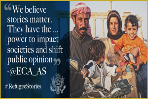 Ein Plakat mit einer strahlenden Familie von vier Personen rechts und Text links, der "Wir glauben, dass Geschichten wichtig sind, sie haben die Kraft, Gesellschaften zu beeinflussen und öffentliche Meinung zu verschieben @ECA AS" lautet, zusammen mit einem Logo.