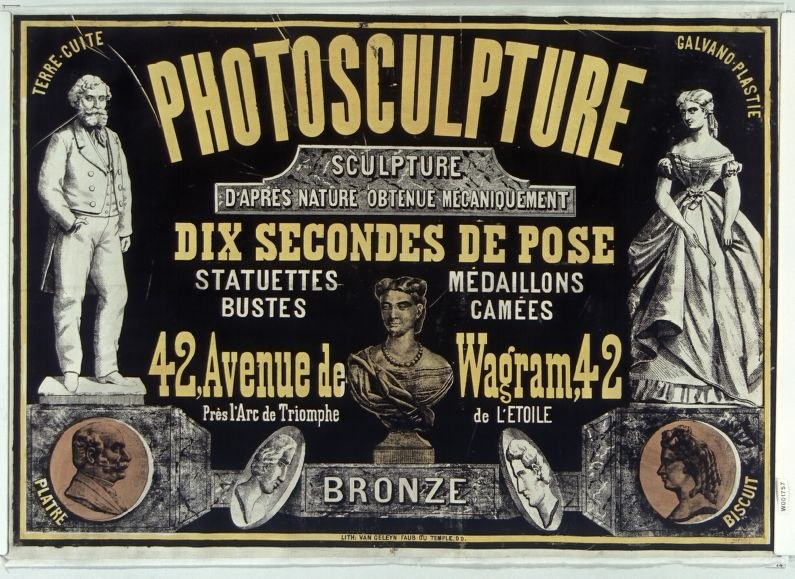 Plakat für eine Skulpturenausstellung in Paris, Frankreich, mit Abbildungen von Skulpturen und Begleittext.