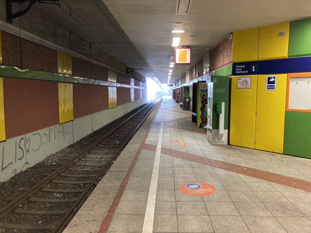 Langfristige Baustelle am Zug - Fahrgäste treffen NRWs Verkehrsminister für WDR-Sendung