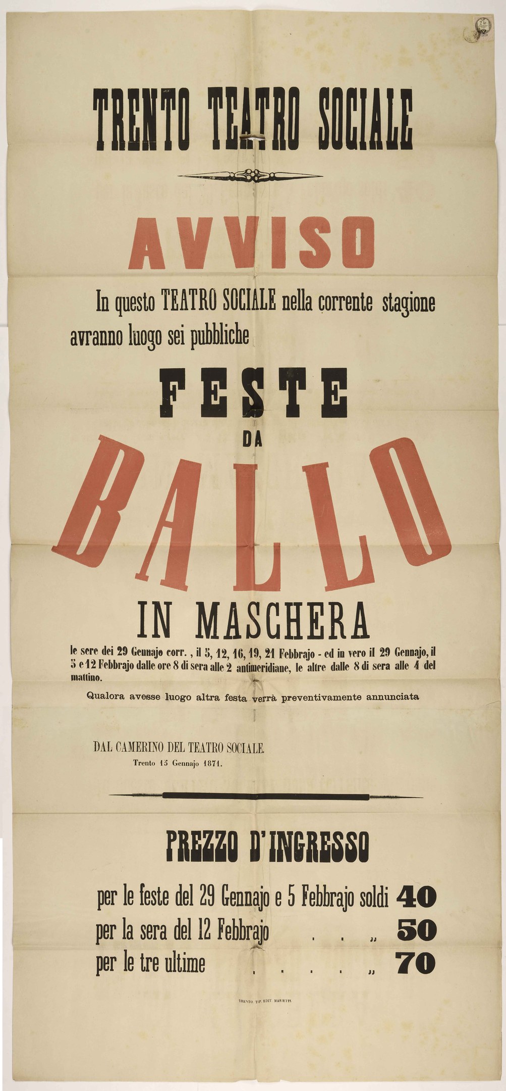 Alter Plakatwerbung für ein Festival in Maschera, Italien, mit Text, der das Ereignis beschreibt.